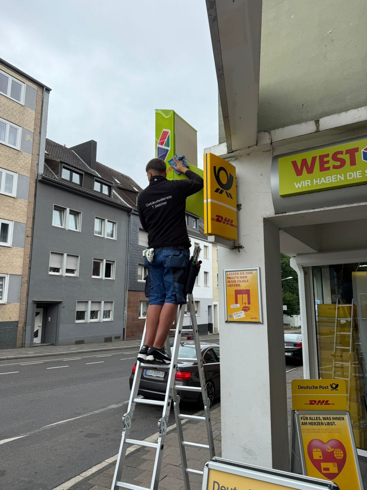 Werbeschild-Reinigung